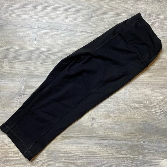 Victoria’s Secret VSX Sport Capri Leggings - Picture 3 of 6